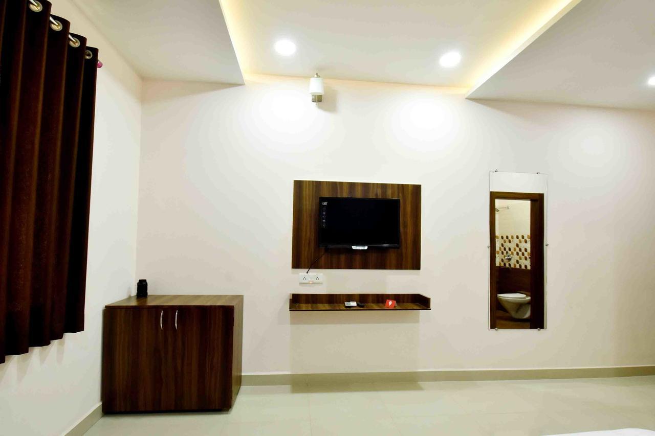 Hotel Hori Palace Ujjain Exterior photo